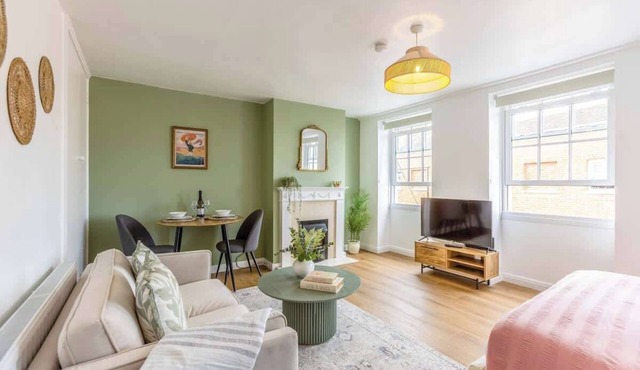 Charming Studio| Windsor Castle Views By Tempstay