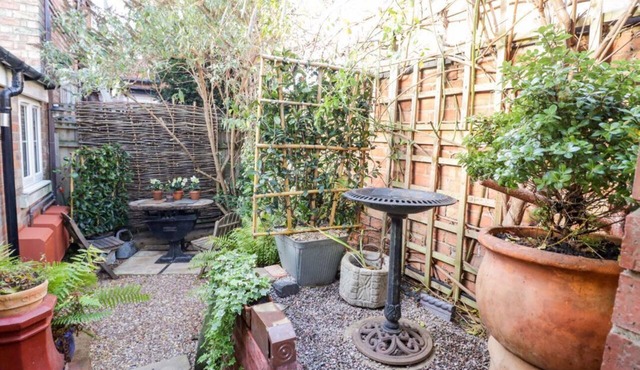 Charming Tucked Away Evesham Retreat
