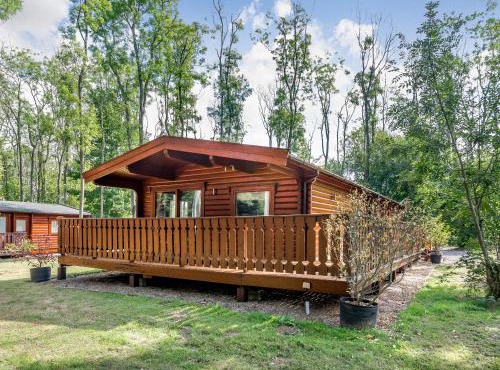 Cherry Lodge- Uk37608
