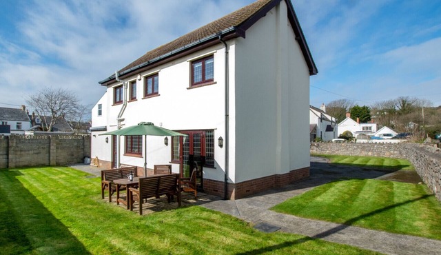 Cherry Tree Cottage - Three Bedroom House, Sleeps 5