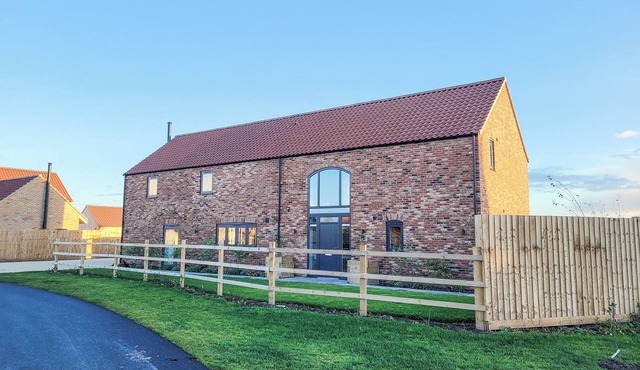 Chestnut House - UKC4650