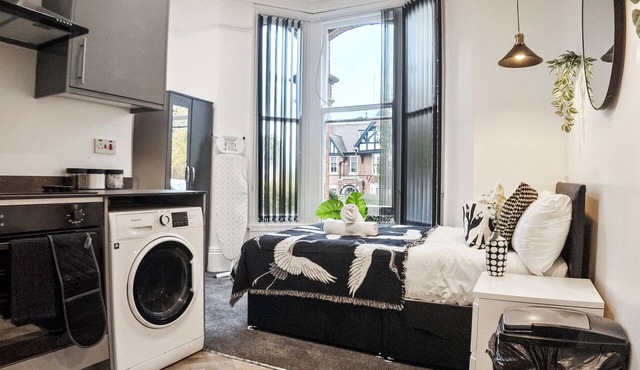 Chic & Cosy Studio | Stylish New Build in Birmingham