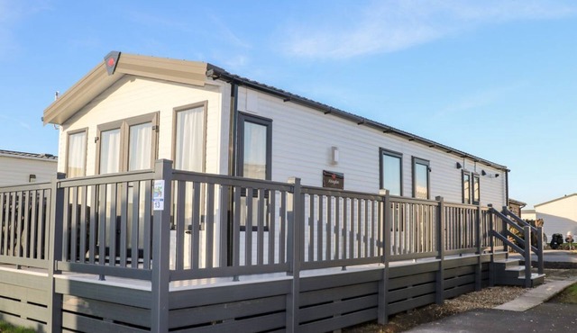 Chichester Lakeside Holiday Park, Chichester