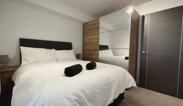 Coates House by Guestz