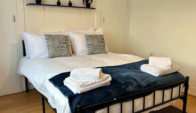 Comfortable 2BDR House near Surrey Quays and River