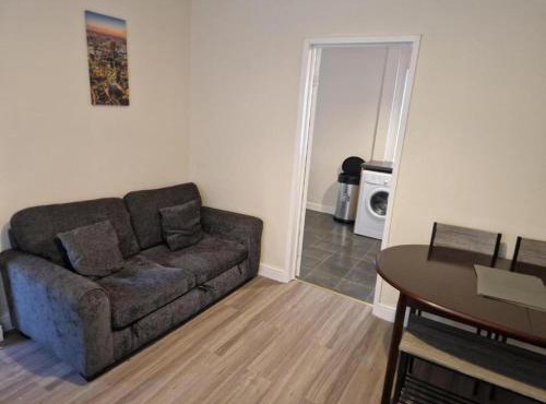 Comfortable 2Br Home-Free Parking-Great Location