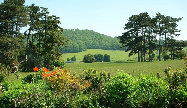 Comfortable, pet friendly accommodation a short walk from Hay-on-Wye.