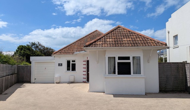 Coney Six - East Wittering - a family house that sleeps 4 guests in 2 bedrooms