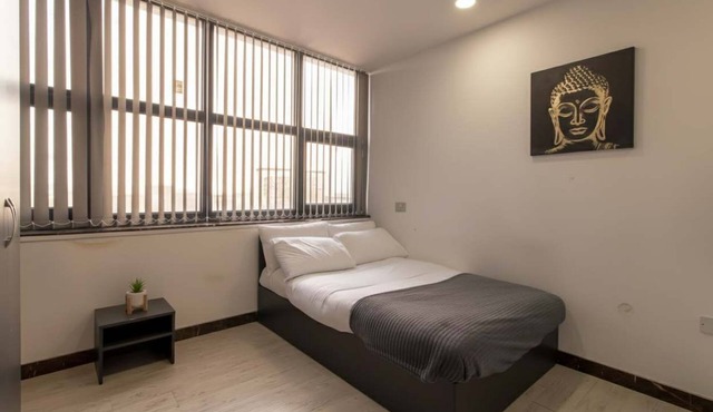 Convenient Budget Sunderland Studio with Views