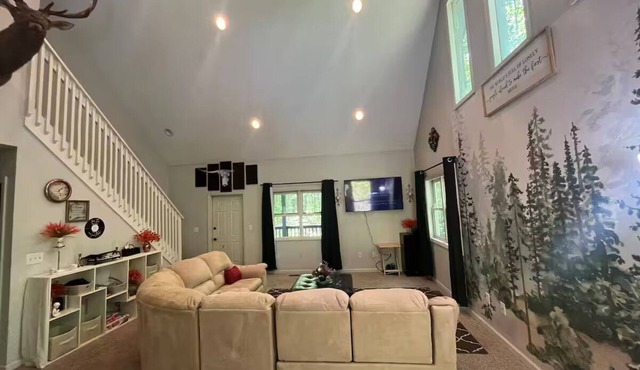 Copper Frog Retreat- 3/2 on 20acres with hot tub&AC. 2miles from Sugar Mountain