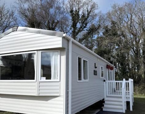 Cornish Coastal Retreat - Dog Friendly Caravan - Hedley Wood Holiday Park