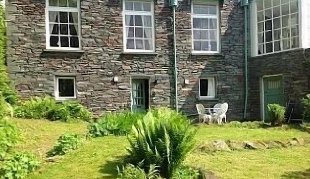 Cosy Garden Flat With Private Parking