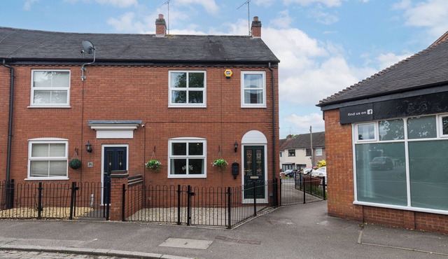 Countryside Stay Near JCB, Peak District & Alton Towers