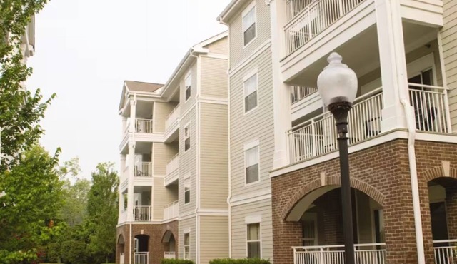 Cozy 1-bedroom condo with AC in tranquil Nashville