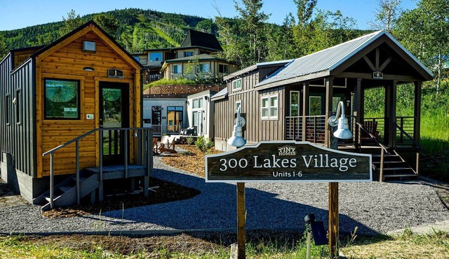 Cozy and Rustic Tiny House Rental for Glamping in Colorado in Mesa
