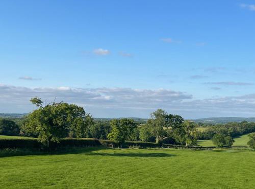 Cozy Bruton Studio with Stunning Views