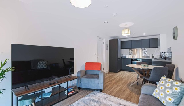 Cozy Liverpool City Center 2BDR Stay