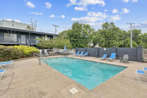 Cozy Studio for 2 Highly Walkable - Close to DT