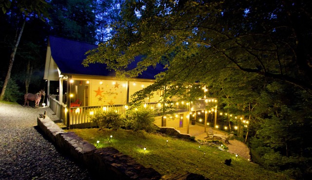Creekside Luxury in Leatherwood: Pool, Fire Table & Blue Ridge Serenity