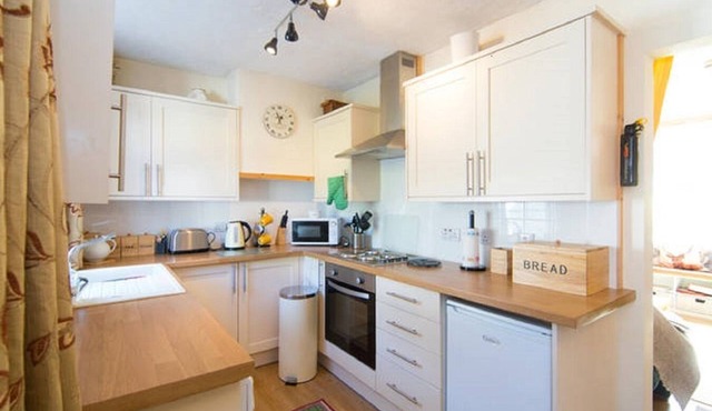 Crinan Canal Cottages, Cairnbaan, Lochgilphead, Argyll