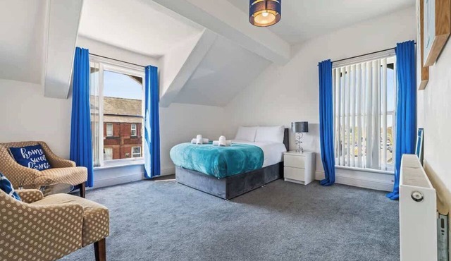 Crosby Retreat | Sleeps 6 | Beach & Liverpool