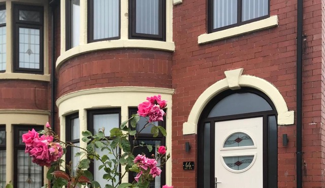 Dalmore - Quiet residence with long driveway at M6 Preston