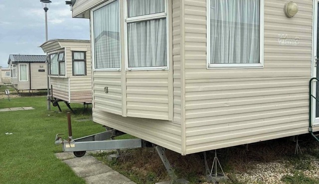 Delightful 3bedroom caravan in Ingoldmells HF143 at Coastfields