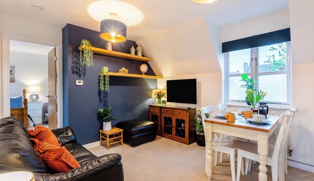 Delightful recently completed Annexe close to Cambridge.