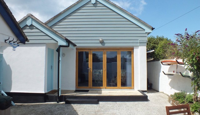 Delightful retreat, 3 mins walk to Widemouth Bay blue flag beaches & coast path