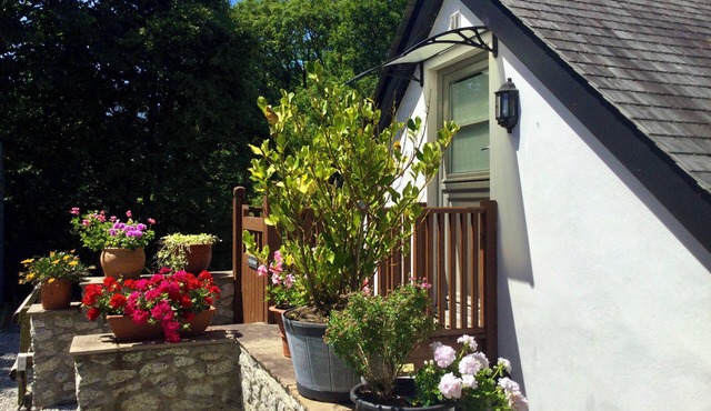 Detached Self-Contained Annexe on edge of Mullion Village