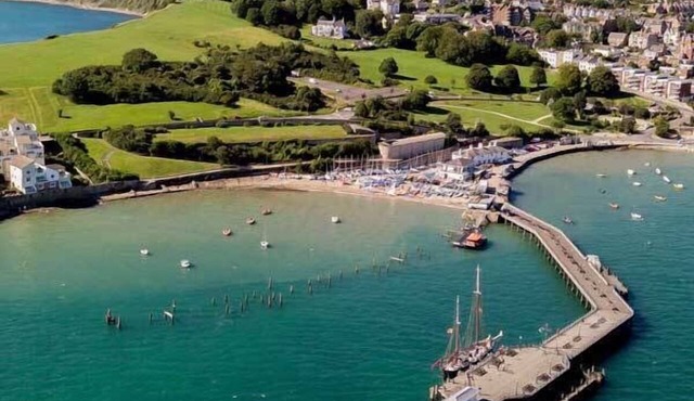 Dizzy Heights Spacious Swanage House Sleeps 10