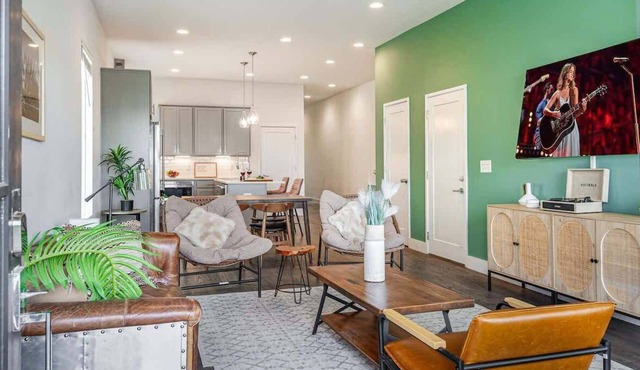 Double Time - Ping-Pong Table - Mins to Germantown