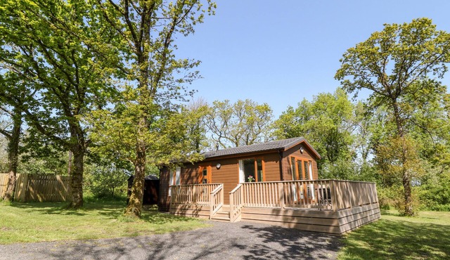 DOVE LODGE, pet friendly, character holiday cottage in Sheepwash