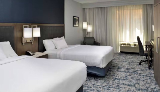 Downtown Wilmington Stay with Outdoor Pool Near Museums and Riverwalks