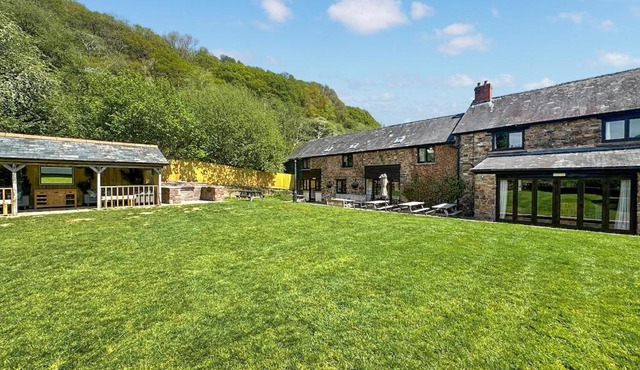 Duvale Barn