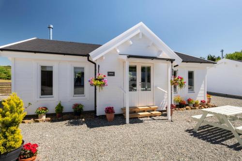 Eddington Lodge Cosy Cabin near Bude Beaches