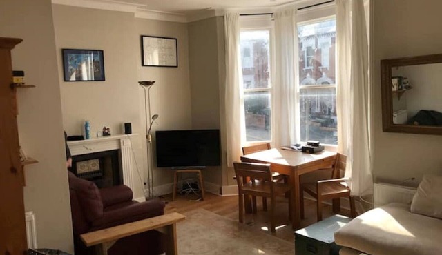Elegant 3bed Crouchend in style with roof terrace