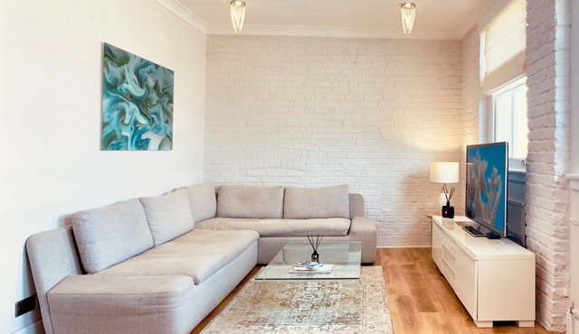 Elegant South Kensington Apartment Near Museums & Tube