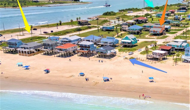 Elevator, Pickleball, Hot Tub, Jacuzzi suite, Sleeps 26 "Generations Retreat" in Surfside Beach