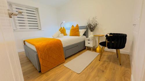 Elizabeth Line - Parking - WiFi - Sleeps 4