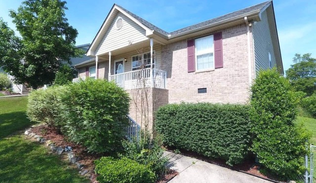 Enjoy a Fenced Yard Just 20 Minutes from Nashville