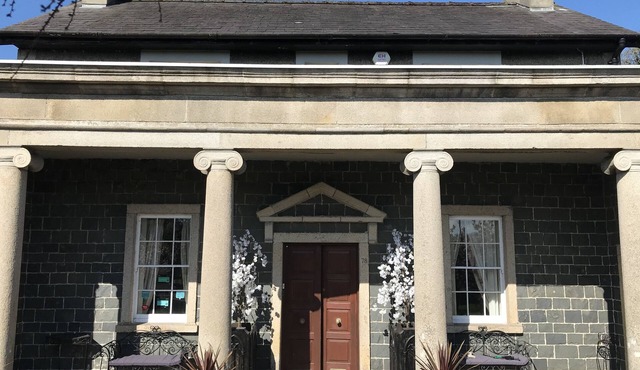 Entire Luxury Period Home with Hot Tub and Disco Room