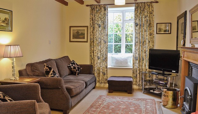 EVERGREEN COTTAGE - 27886