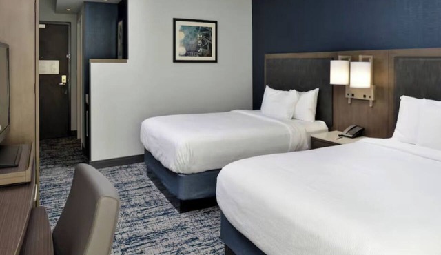Explore Wilmington - Modern Stay Near Riverfront Paths and Historic Landmarks