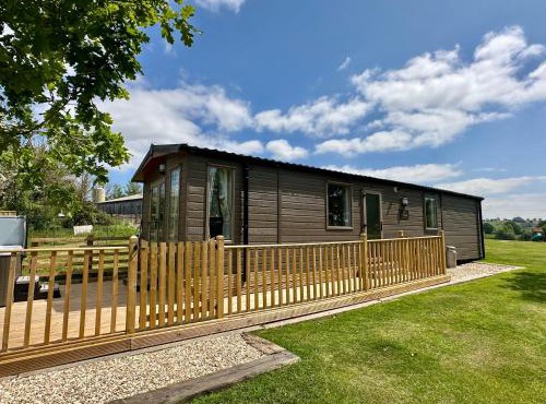 Fallow Cabin