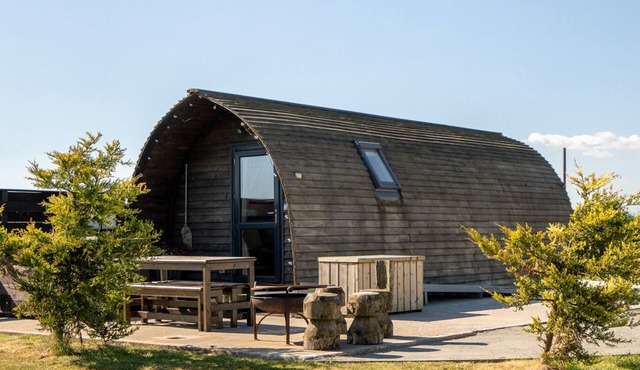 Family Glamping Cabin With Hot Tub