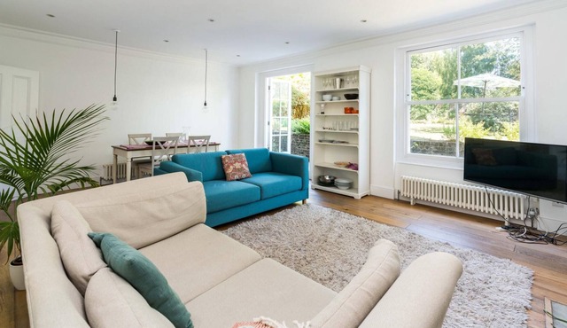 Fantastic 3 Bedroom Flat West Hampstead
