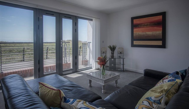 Fisherman's Way - 2 Bed Apt - SA1 Swansea