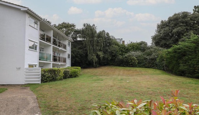 Flat 5 Fairwinds