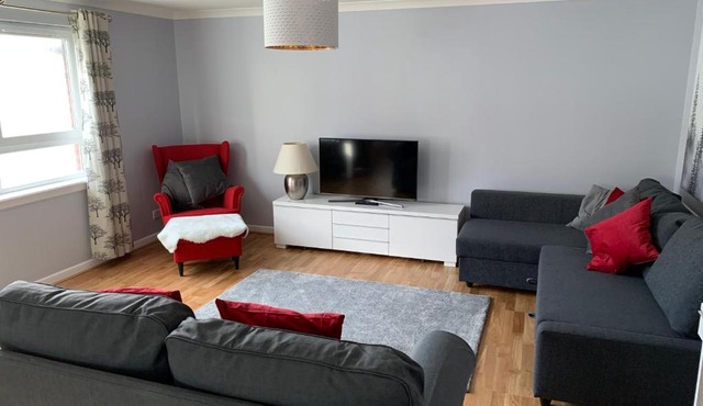 Flat One, 212 Eaglesham Road, East Kilbride, Glasgow